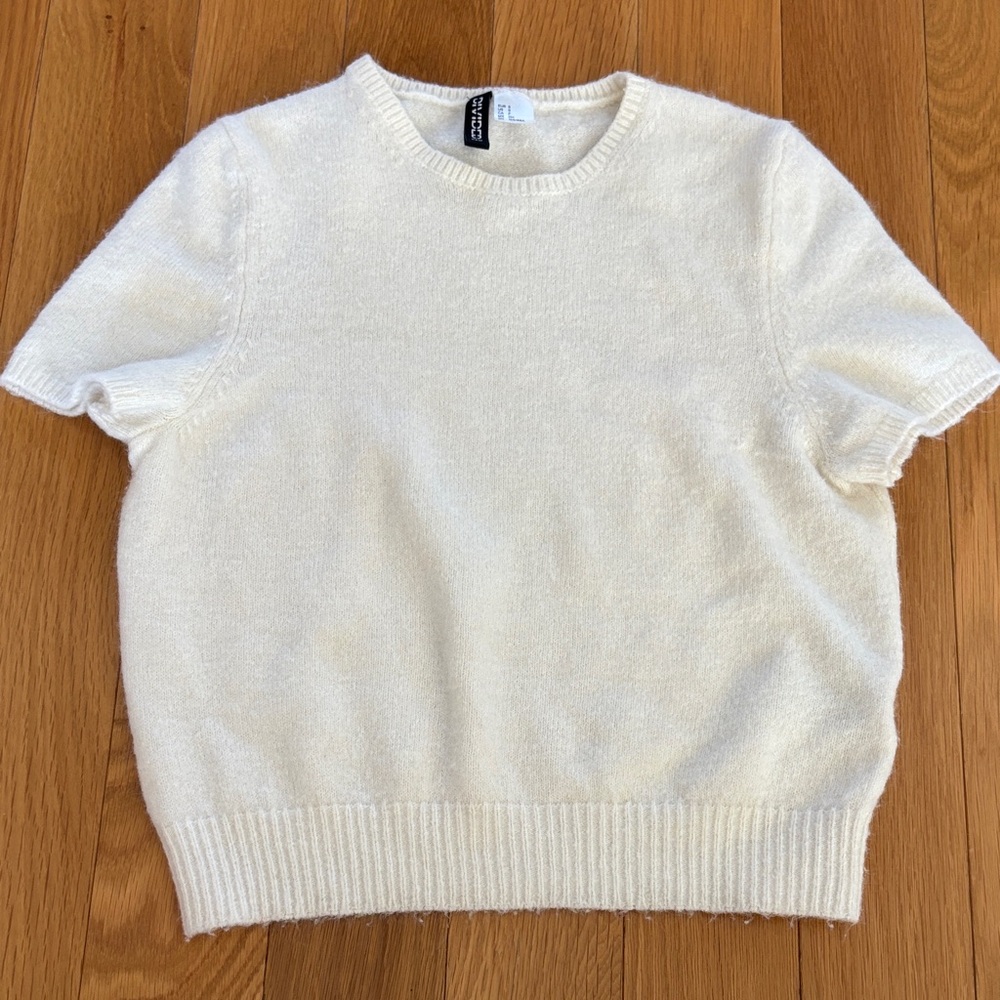 H&M Divided Cream Knit Sweater